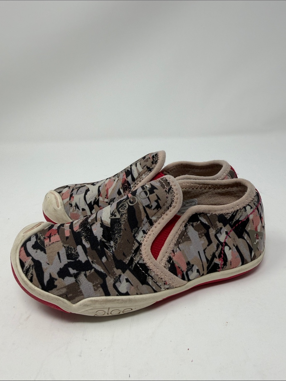 Plae Kids Slip-On Shoes in Multi-Color Camouflage Pattern size 10t